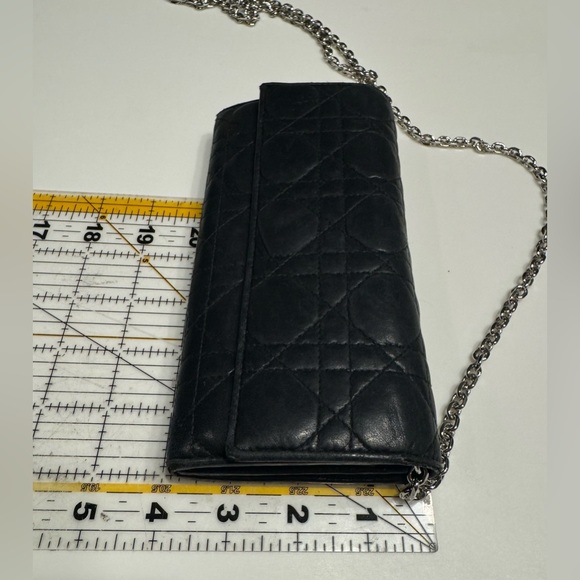 Christian Dior cannage wallet on chain - Picture 8 of 16